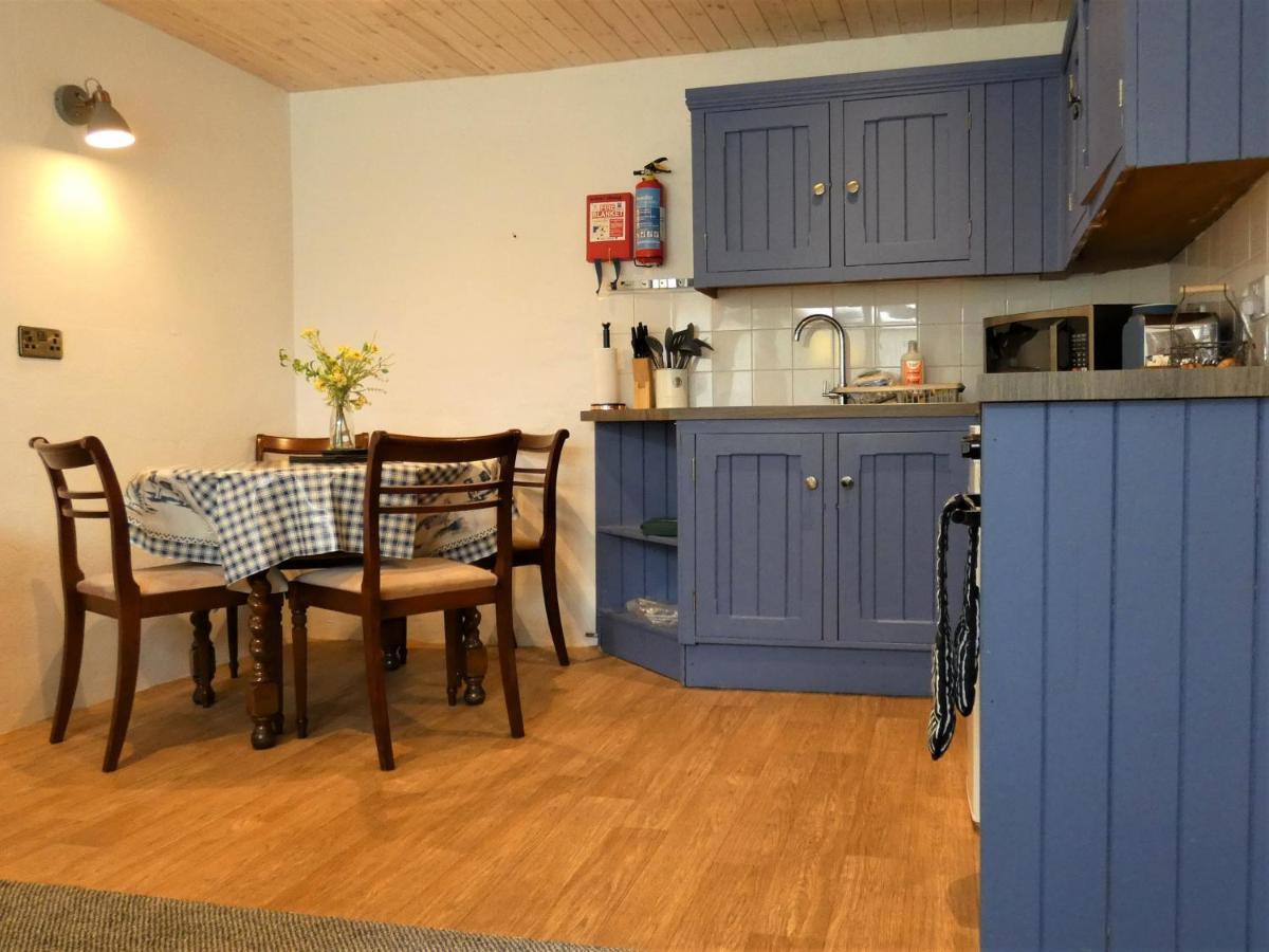 Abergwynant Farm Glamping & Apartments 돌겔라우 외부 사진