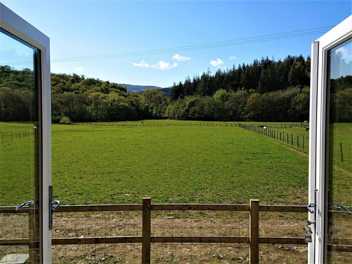 Abergwynant Farm Glamping & Apartments 돌겔라우 외부 사진