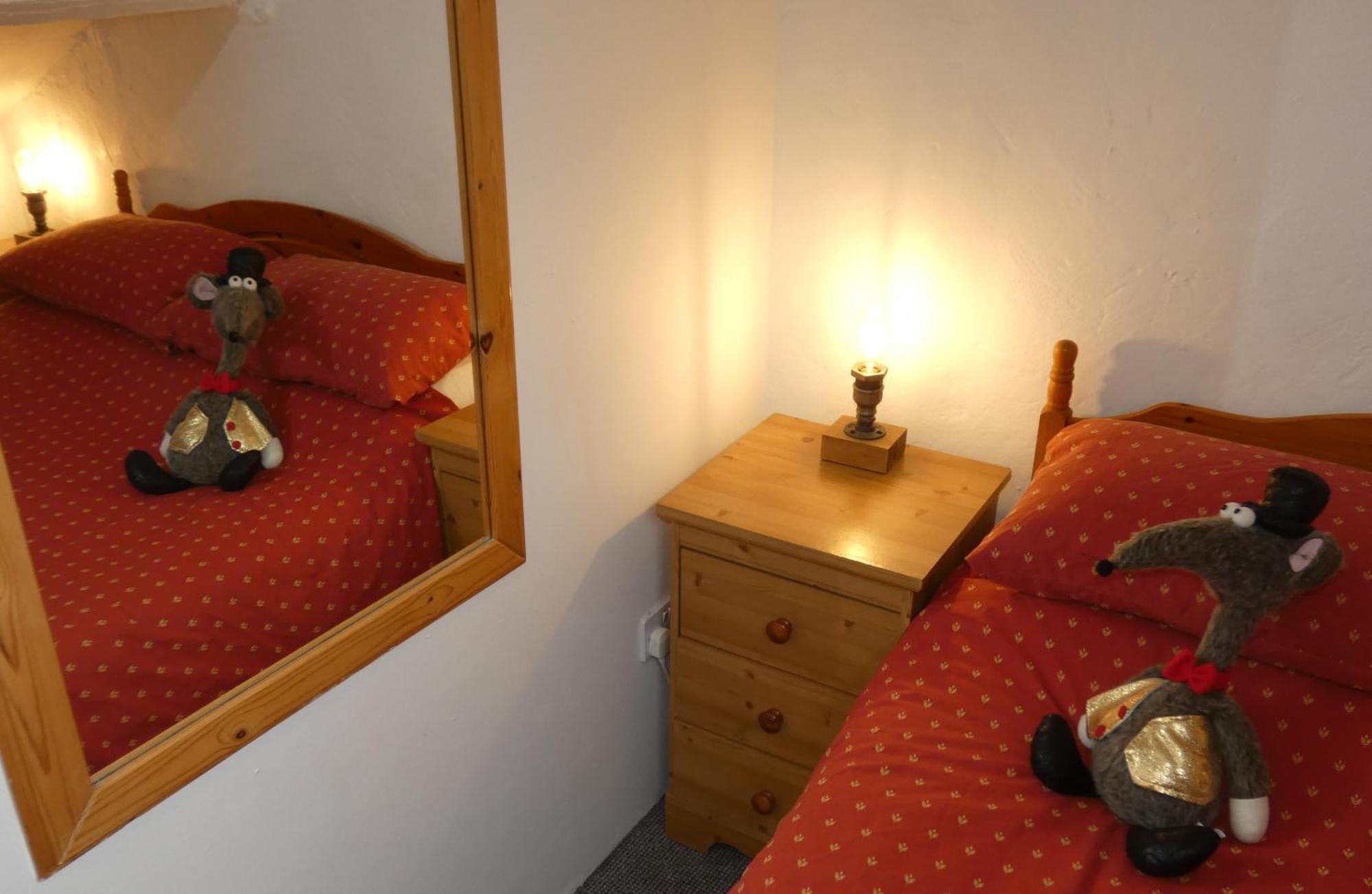 Abergwynant Farm Glamping & Apartments 돌겔라우 외부 사진