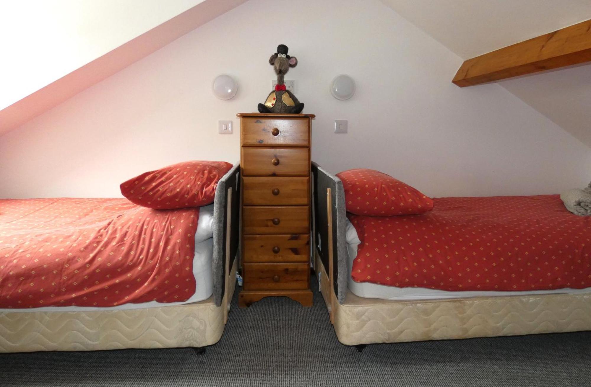 Abergwynant Farm Glamping & Apartments 돌겔라우 외부 사진