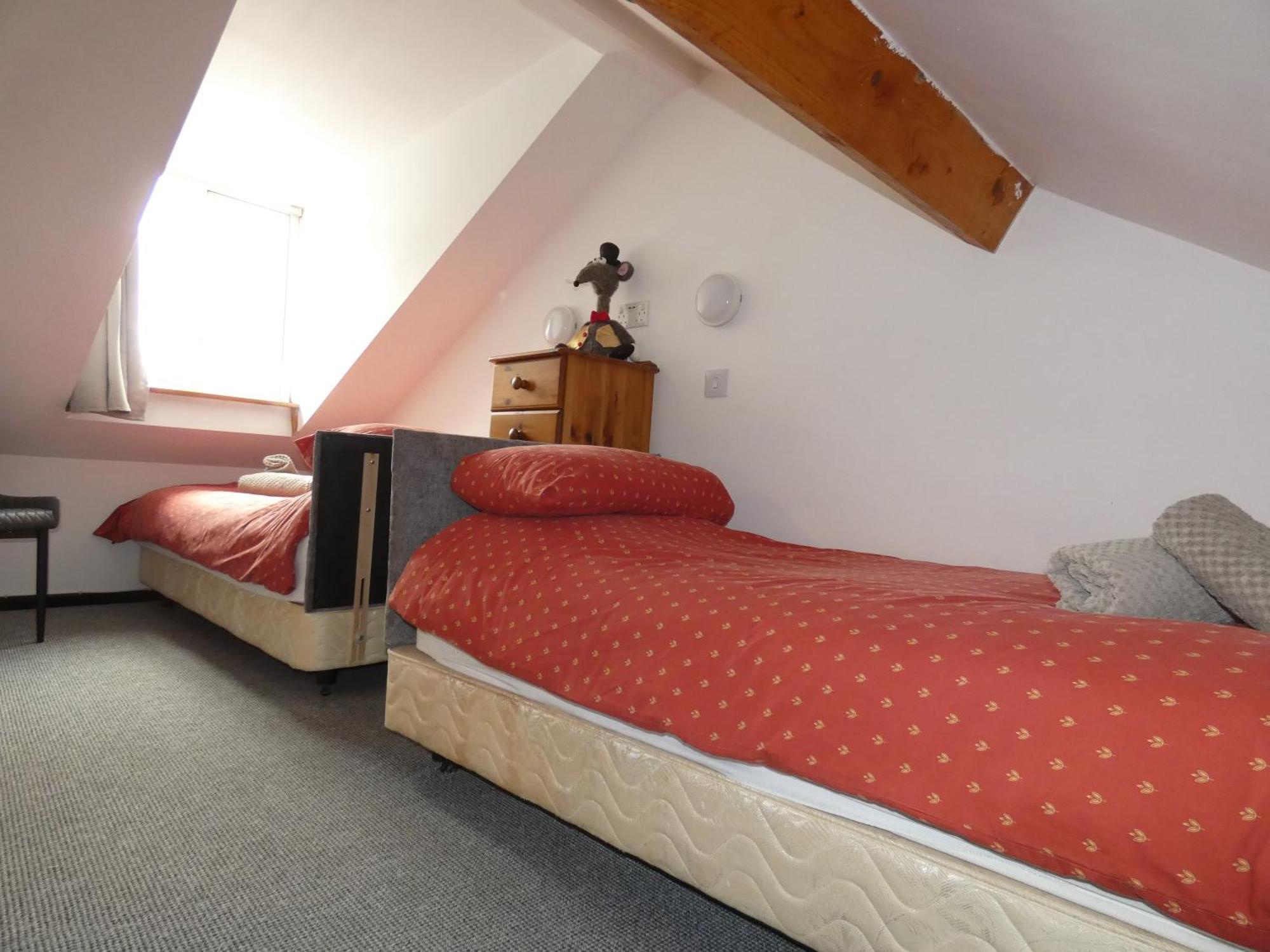 Abergwynant Farm Glamping & Apartments 돌겔라우 외부 사진