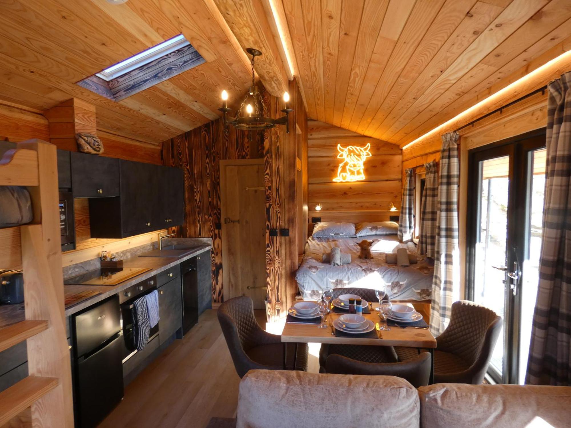 Abergwynant Farm Glamping & Apartments 돌겔라우 외부 사진