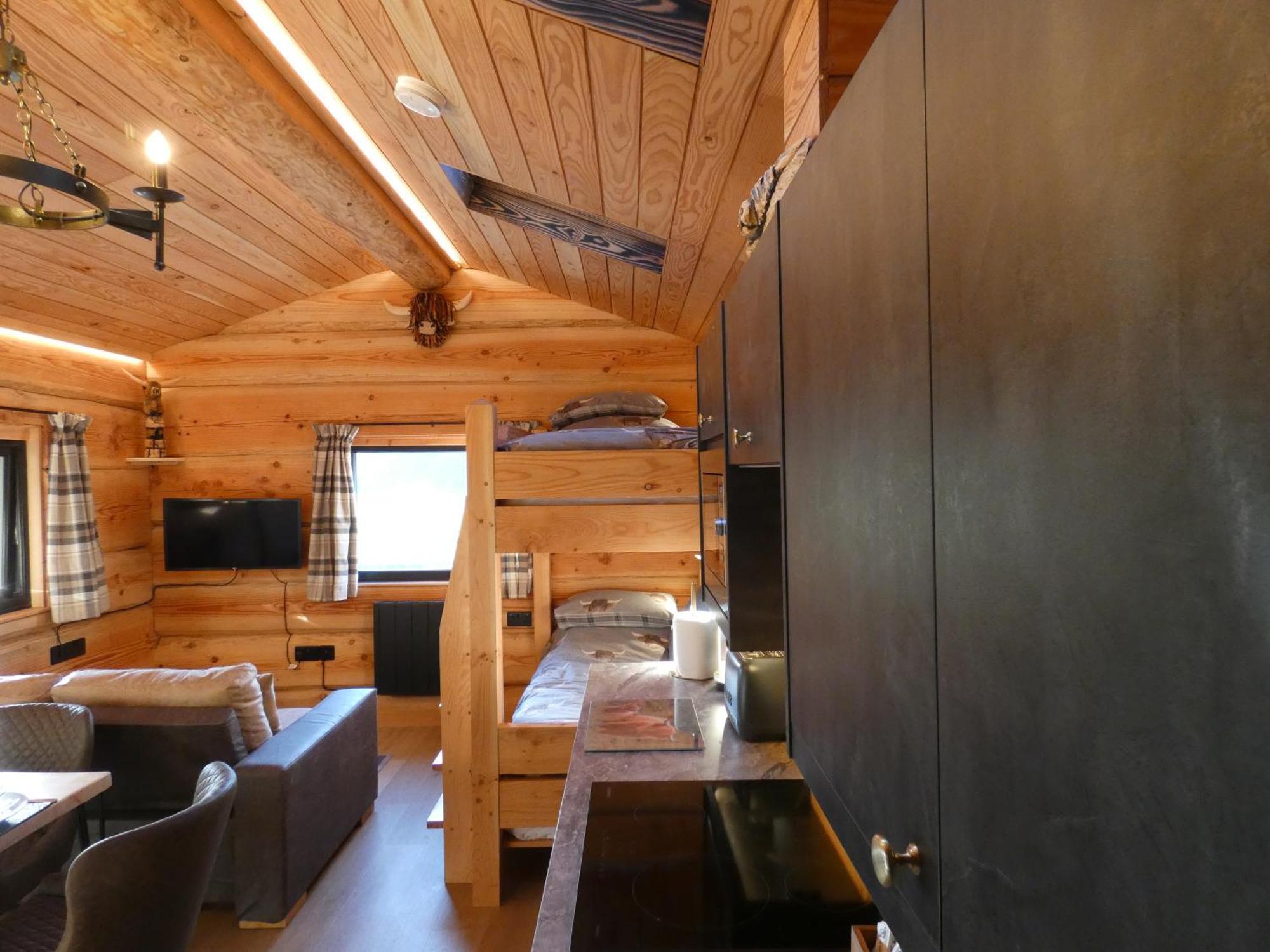 Abergwynant Farm Glamping & Apartments 돌겔라우 외부 사진