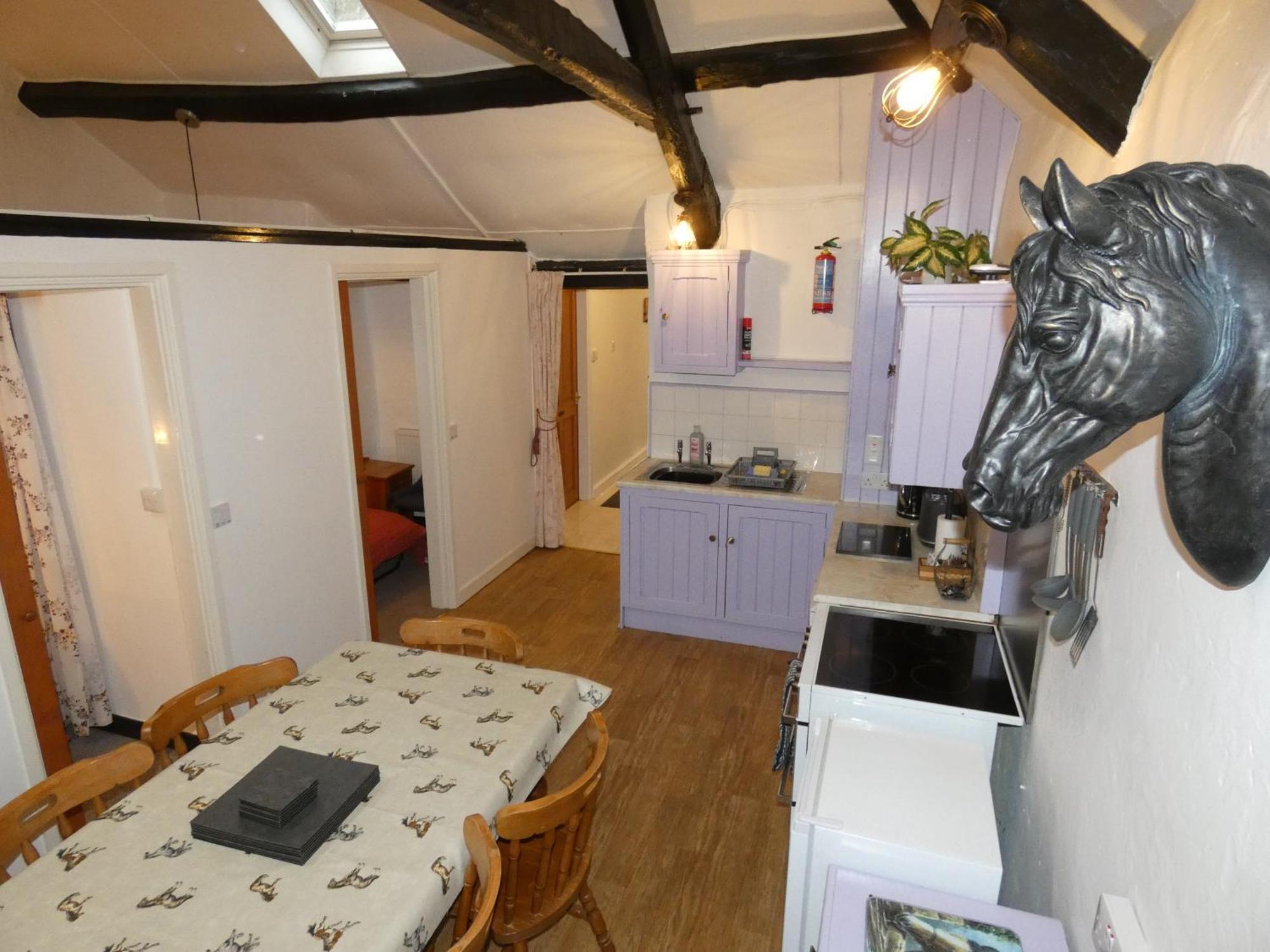 Abergwynant Farm Glamping & Apartments 돌겔라우 객실 사진