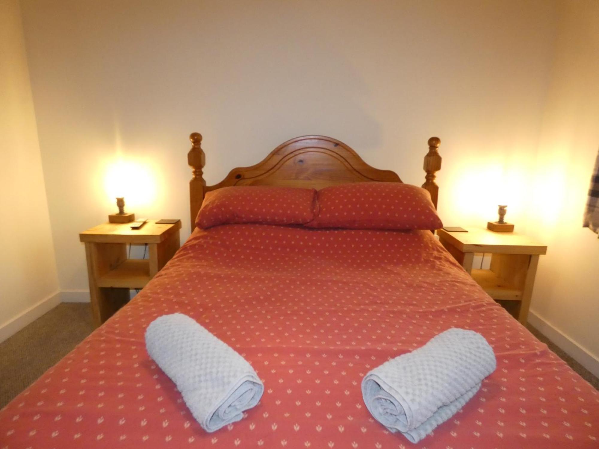 Abergwynant Farm Glamping & Apartments 돌겔라우 객실 사진