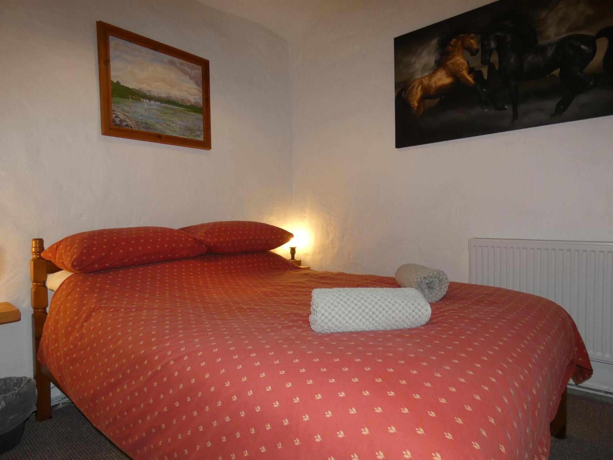 Abergwynant Farm Glamping & Apartments 돌겔라우 외부 사진