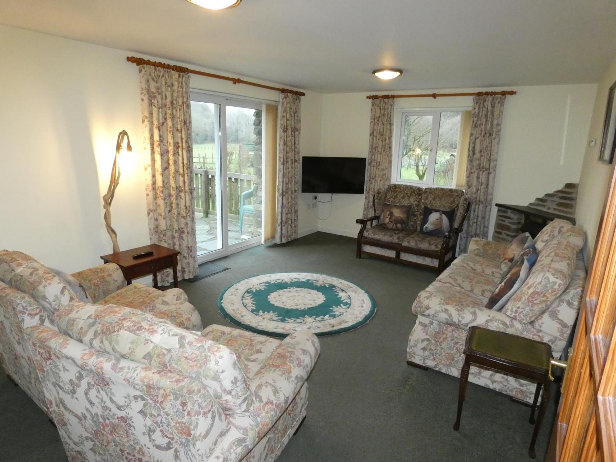 Abergwynant Farm Glamping & Apartments 돌겔라우 외부 사진